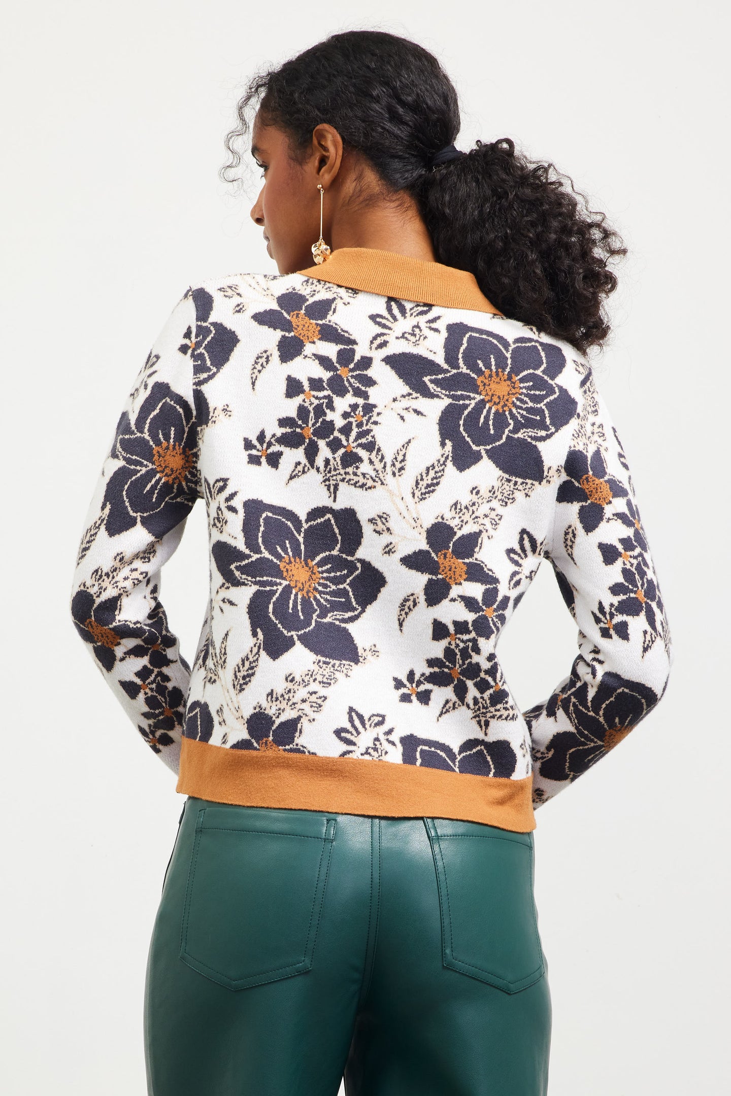 Intarsia Knitted Floral Cardigan