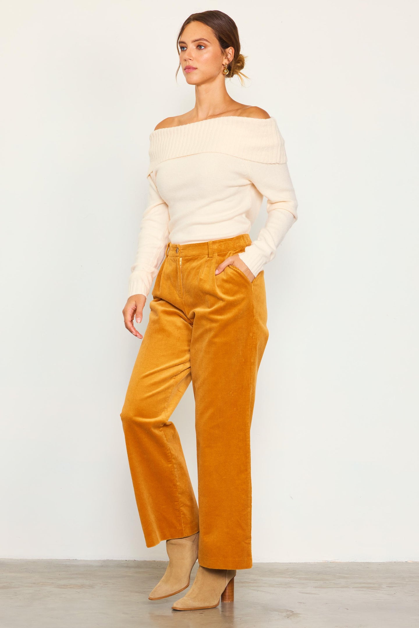 Corduroy Wide-Leg Trouser