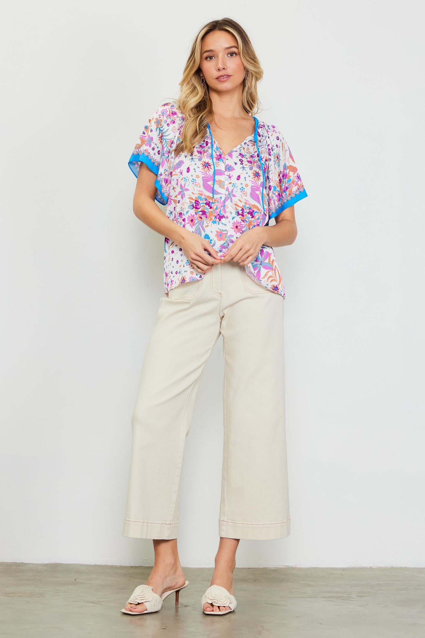 Magnolia Border Print Short Sleeve Top