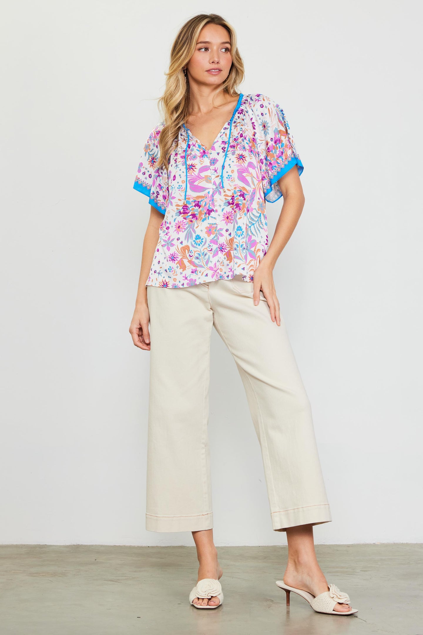 Magnolia Border Print Short Sleeve Top