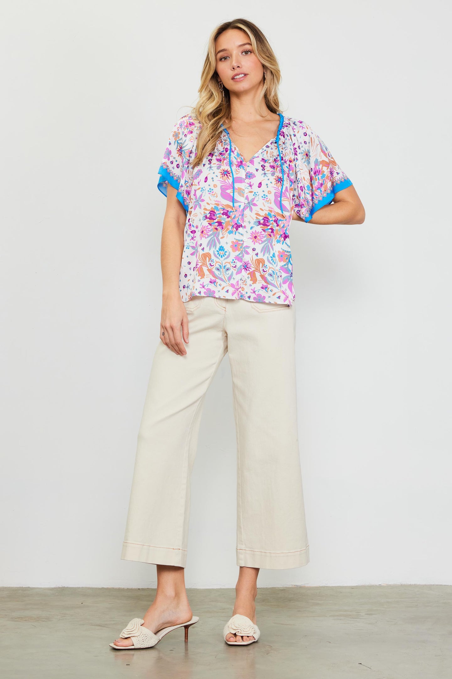 Magnolia Border Print Short Sleeve Top