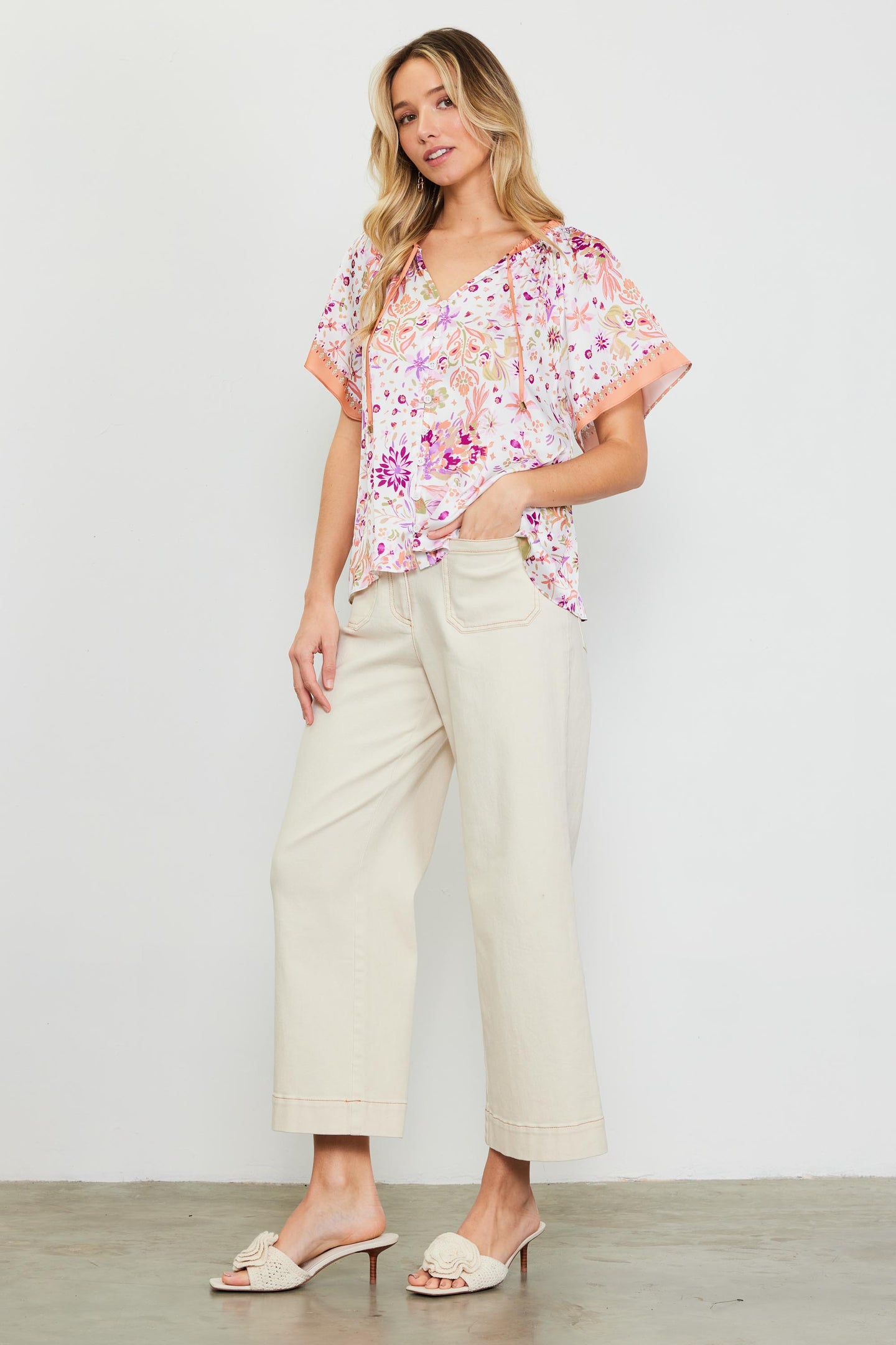 Magnolia Border Print Short Sleeve Top