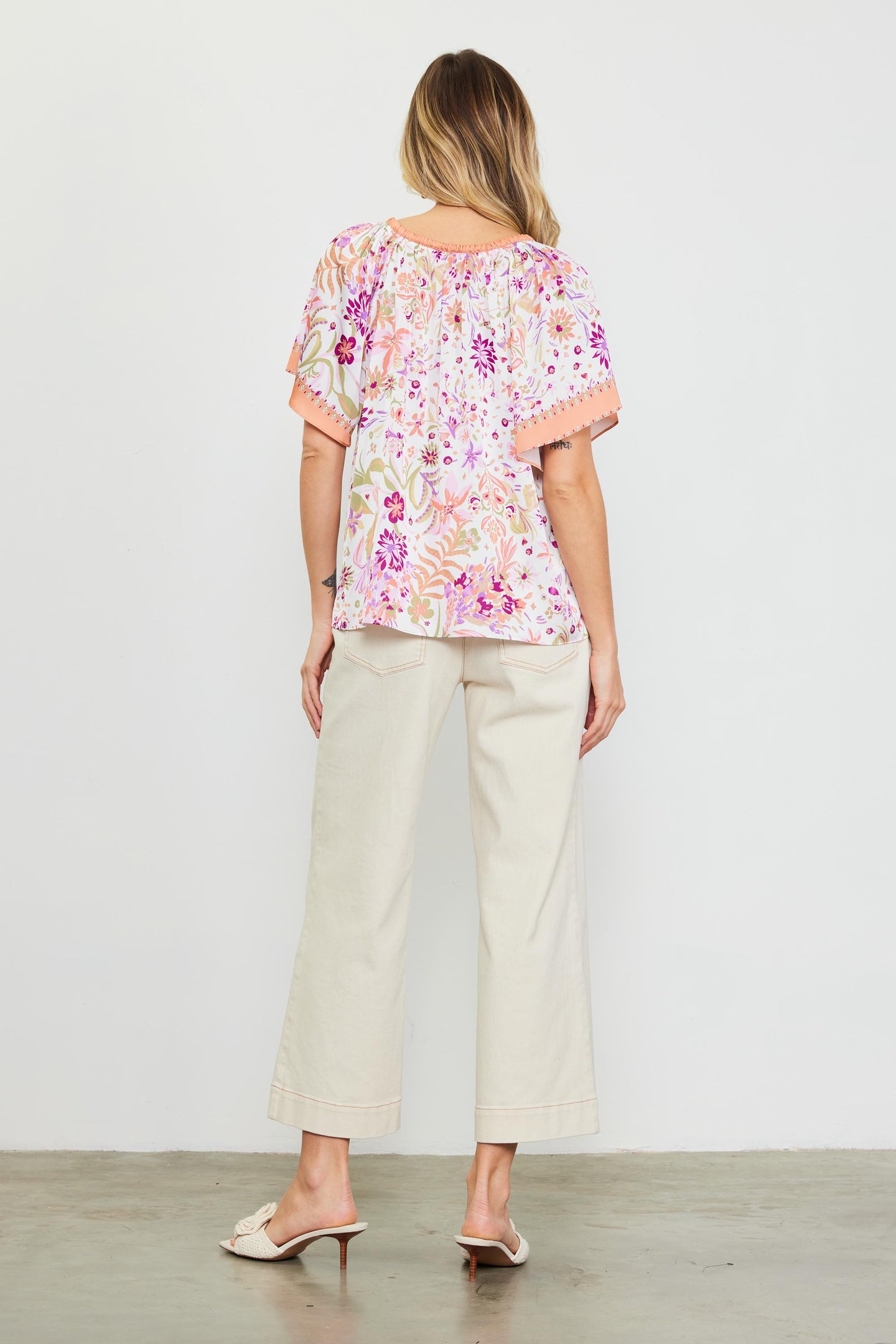 Magnolia Border Print Short Sleeve Top