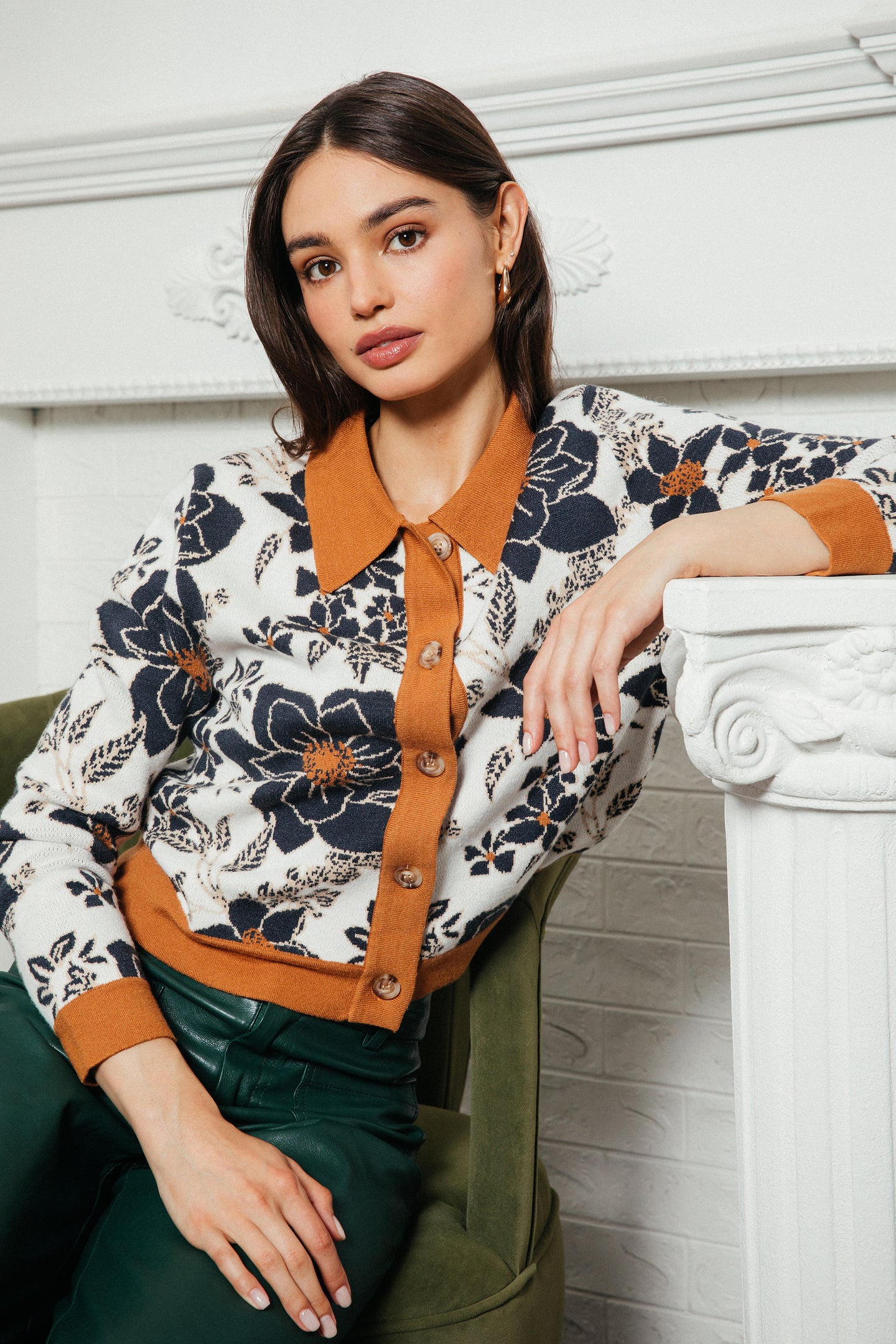 Intarsia Knitted Floral Cardigan